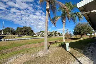 383 Winter Ridge Blvd, Winter Haven, FL 33881 - Photo 24