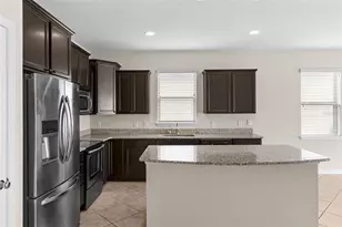 8933 Hinsdale Heights Dr, Polk City, FL 33868 - Photo 12