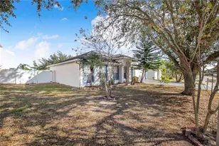 5820 Royal Hills Cir, Winter Haven, FL 33881 - Photo 4