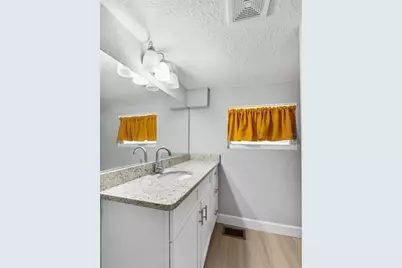 208 Weaver Avenue, Lake Wales, FL 33853 - Photo 12