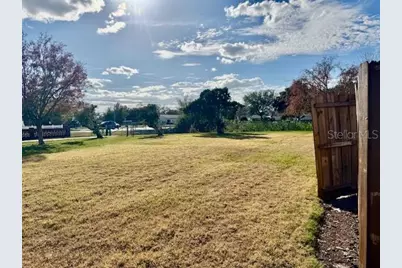 1901 Edgewood Dr E #O1, Lakeland, FL 33803 - Photo 20