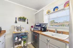 4529 Mercado Dr, Sebring, FL 33872 - Photo 6