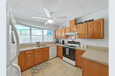 1811 Fox Hill Dr, Lakeland, FL 33810 - Photo 10