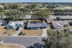 5653 La Serena Ave, Lakeland, FL 33809 - Photo 4