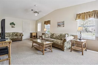 5226 Island View Circle N, Polk City, FL 33868 - Photo 6