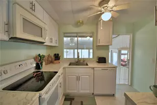 4118 Sprucewood St, Winter Haven, FL 33880 - Photo 10