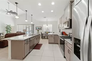 1033 Sawgrass Dr, Winter Haven, FL 33884 - Photo 12