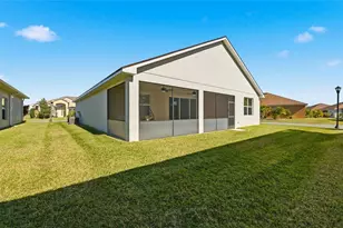 1033 Sawgrass Dr, Winter Haven, FL 33884 - Photo 34