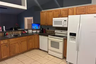 706 Hawk Ln, Kissimmee, FL 34759 - Photo 2