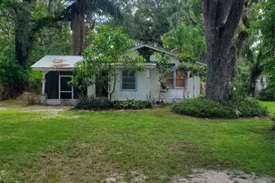 949 Lake St, Lake Hamilton, FL 33851 - Photo 1