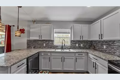 302 Brookshire Drive, Lake Wales, FL 33898 - Photo 10