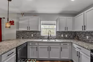 302 Brookshire Dr, Lake Wales, FL 33898 - Photo 10