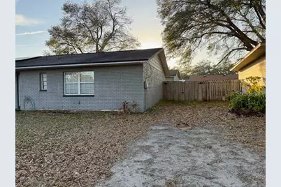 4906 Presidential Street, Seffner, FL 33584 - Photo 2