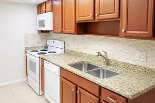 5273 Vineland Rd, Orlando, FL 32811 - Photo 4