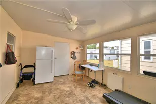 145 Holiday Ln, Auburndale, FL 33823 - Photo 10