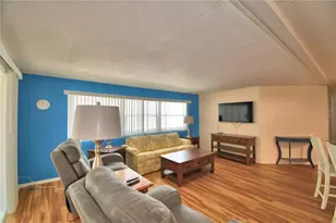 145 Holiday Ln, Auburndale, FL 33823 - Photo 14