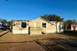 5676 Cherry Tree Dr, Lakeland, FL 33811 - Photo 2