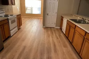 2702 Rochelle Dr, Winter Haven, FL 33881 - Photo 4