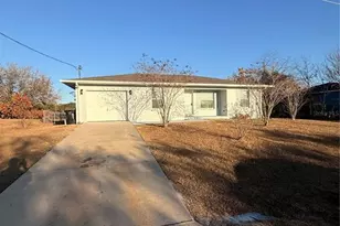 517 Cipres Cir, Winter Haven, FL 33880 - Photo 2