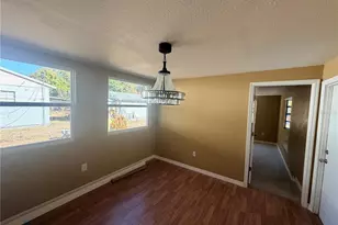 1890 E Valencia Dr, Bartow, FL 33830 - Photo 10