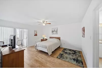 689 Lake Howard Drive NW #1D, Winter Haven, FL 33880 - Photo 8