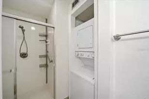 689 Lake Howard Dr NW, Winter Haven, FL 33880 - Photo 14