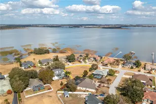 332 Hamilton Shore Dr, Winter Haven, FL 33883 - Photo 1