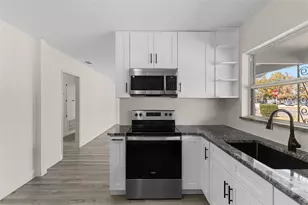 1568 S Lake Shipp Dr, Winter Haven, FL 33880 - Photo 12