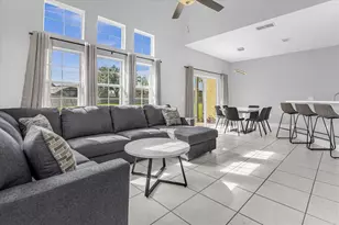 938 Park Terrace Cir, Kissimmee, FL 34746 - Photo 4