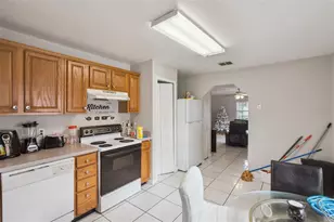 303 Azincourt Ln, Kissimmee, FL 34759 - Photo 22