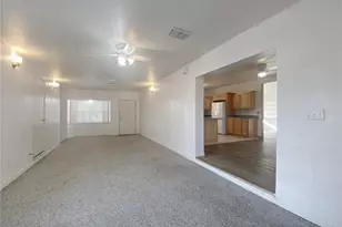 390 16th St NE, Winter Haven, FL 33881 - Photo 4