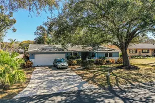 4820 Kimball Ct E, Lakeland, FL 33813 - Photo 2