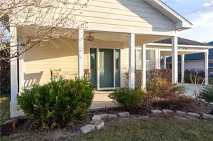 4209 Jacaranda Dr, Lake Wales, FL 33898 - Photo 2