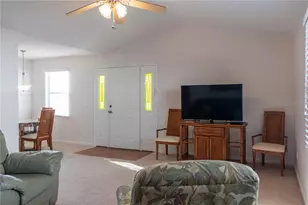 4209 Jacaranda Dr, Lake Wales, FL 33898 - Photo 4