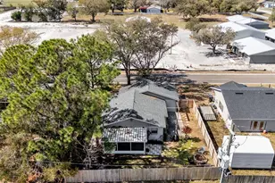 908 Whisper Lake Dr, Winter Haven, FL 33880 - Photo 38