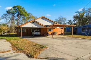 111 Sunset Dr E, Winter Haven, FL 33881 - Photo 2