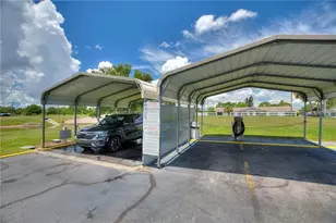 1217 Club Cir, Lakeshore, FL 33854 - Photo 26