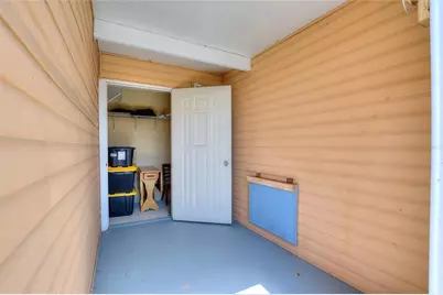 1217 Club Circle, Lakeshore, FL 33854 - Photo 12