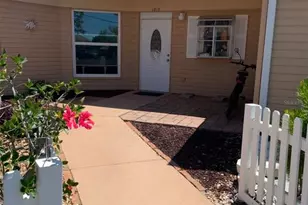 1217 Club Cir, Lakeshore, FL 33854 - Photo 1