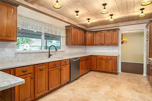 4504 Riviera Dr, Winter Haven, FL 33884 - Photo 6