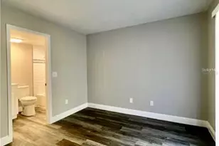 7108 Waterside Dr, Tampa, FL 33617 - Photo 4