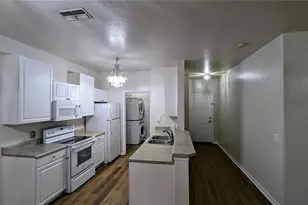 4009 Hemingway Cir, Haines City, FL 33844 - Photo 2