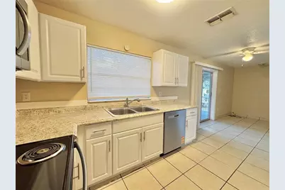 817 Whisper Lake Court, Winter Haven, FL 33880 - Photo 4