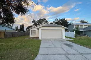 817 Whisper Lake Ct, Winter Haven, FL 33880 - Photo 1