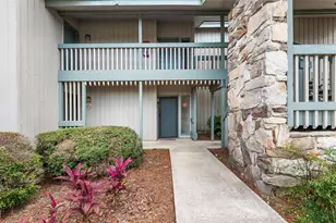 2070/2071 Corner Lake Dr, Haines City, FL 33844 - Photo 2