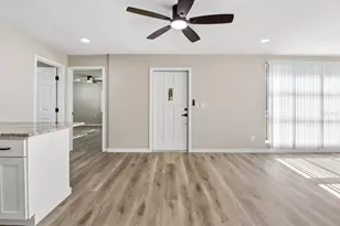 1304 NE 5th Ave, Crystal River, FL 34428 - Photo 16