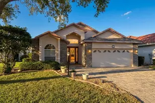 304 Niblick Cir, Winter Haven, FL 33881 - Photo 1