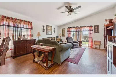 304 Lake Suzanne Drive, Lake Wales, FL 33859 - Photo 4