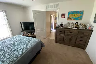 1919 Amber Sweet Cir, Dundee, FL 33838 - Photo 16