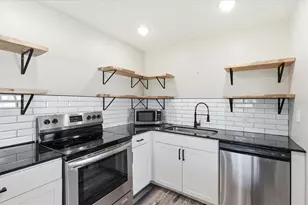 205 Andover Pl N, Sun City Center, FL 33573 - Photo 16